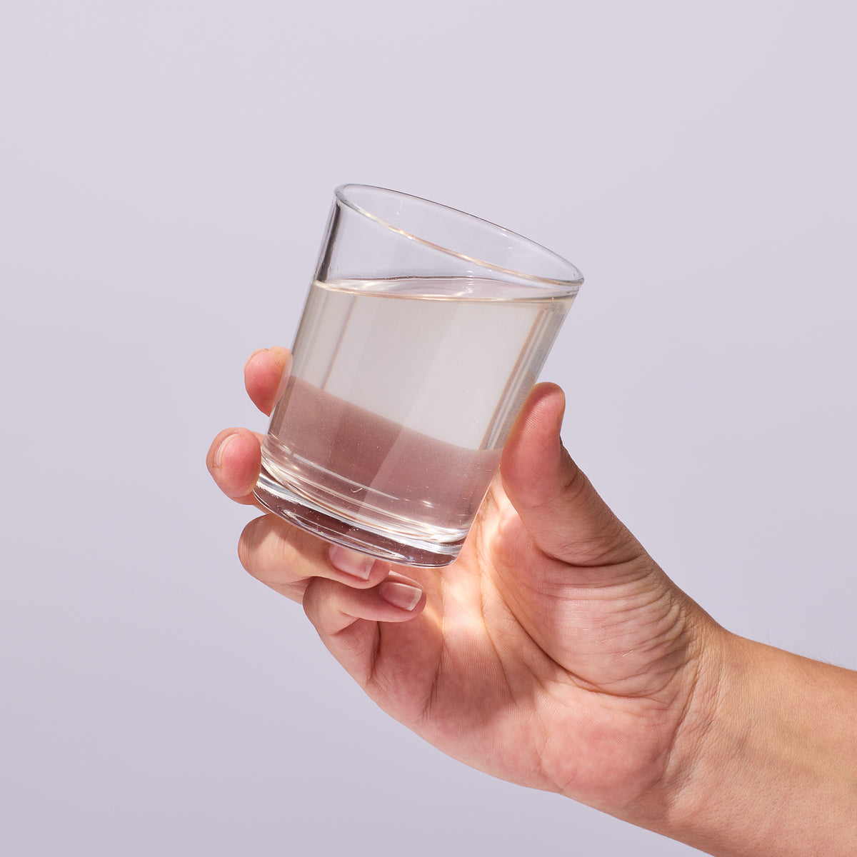 image of a glass with Ultimate Aloe Kiwi and the box