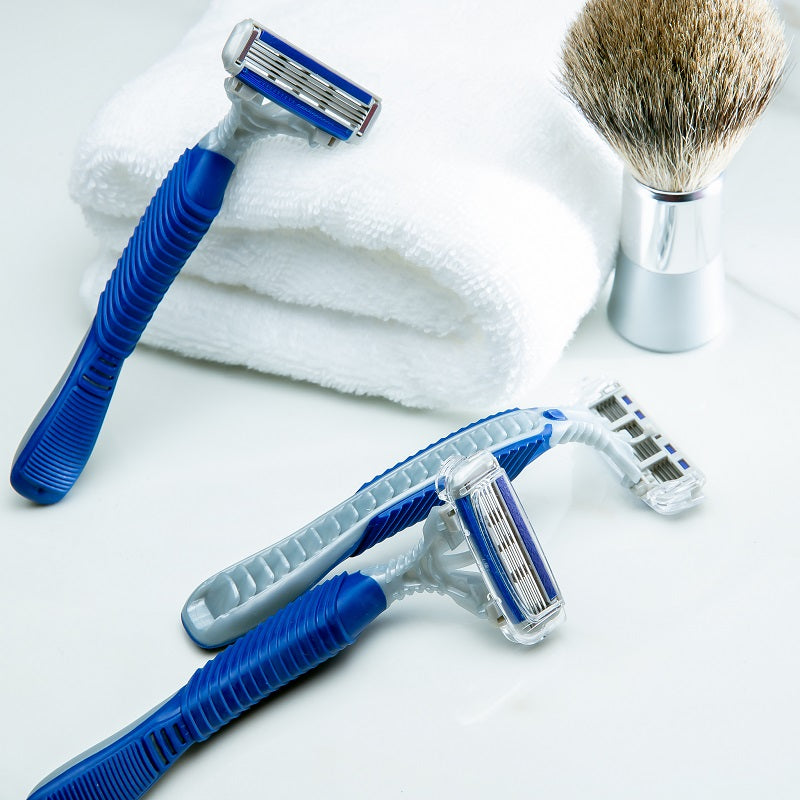 Shopping Annuity Brand Performance Razors Disposable Pack for Men, 3 razors with a white towel and shaving brush